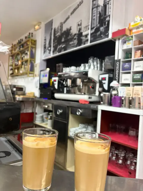 Coffee with milk for breakfast at La Galería, Córdoba